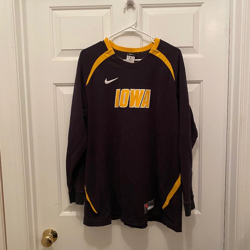 Iowa Hawkeyes Women's Basketball Game Worn Nike Long Sleeve Shooting Shirt XL